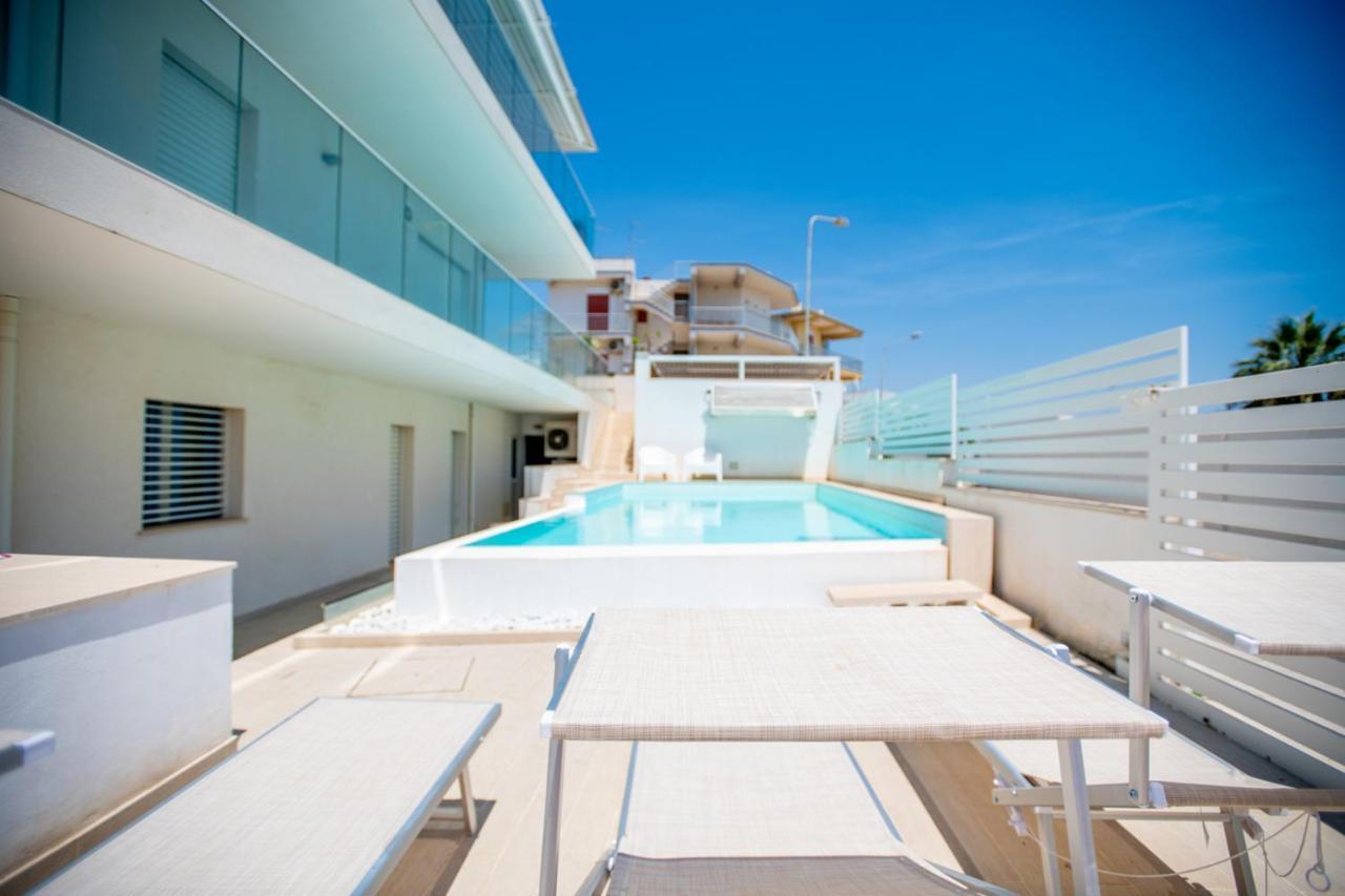 Delposto Marina Di Ragusa Prl Екстер'єр фото