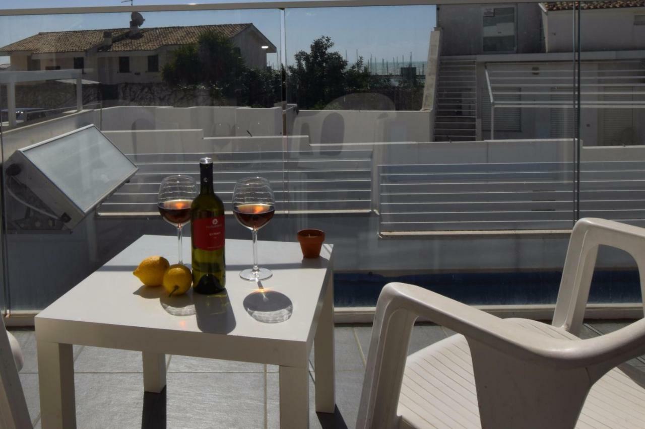 Delposto Marina Di Ragusa Prl Екстер'єр фото