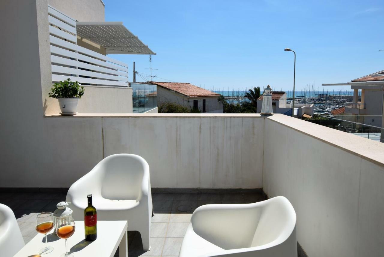 Delposto Marina Di Ragusa Prl Екстер'єр фото