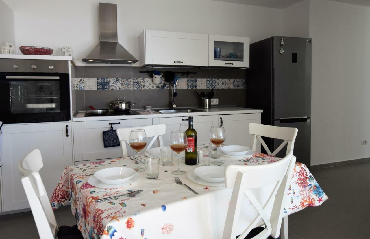 Delposto Marina Di Ragusa Prl Екстер'єр фото